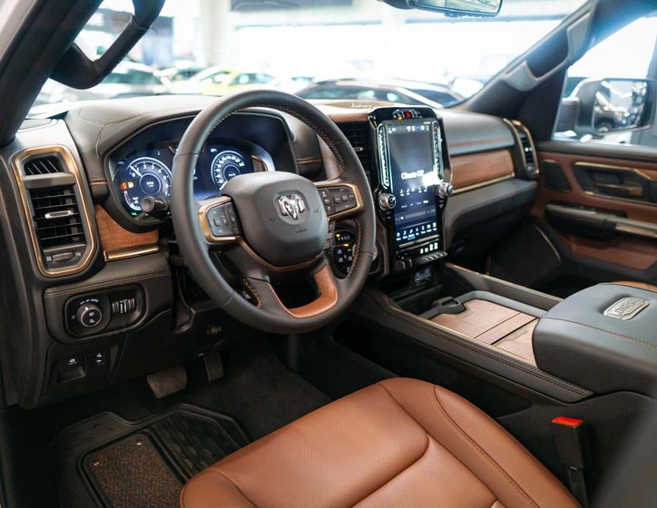 Dodge RAM 9