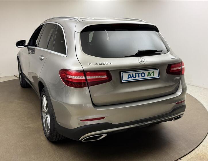Mercedes-Benz GLC 6