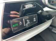 Audi Q8 21
