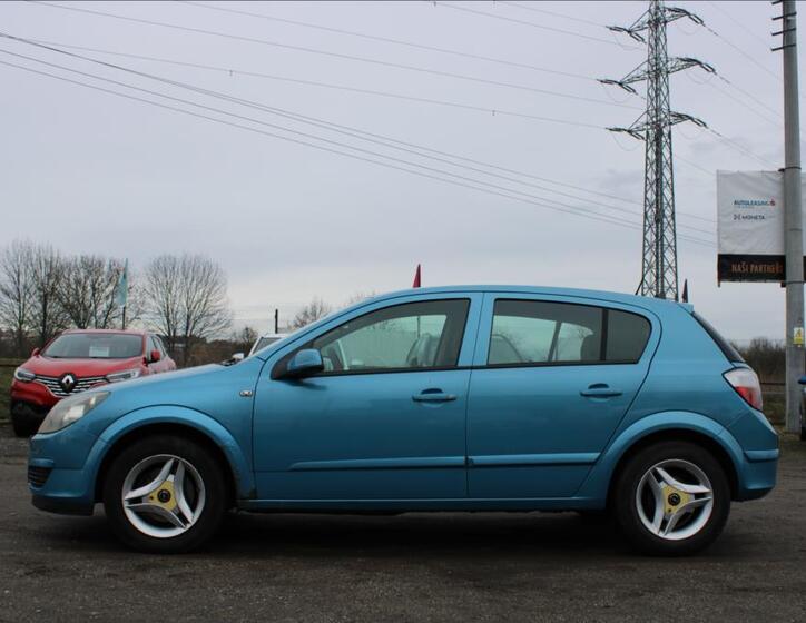 Opel Astra 8