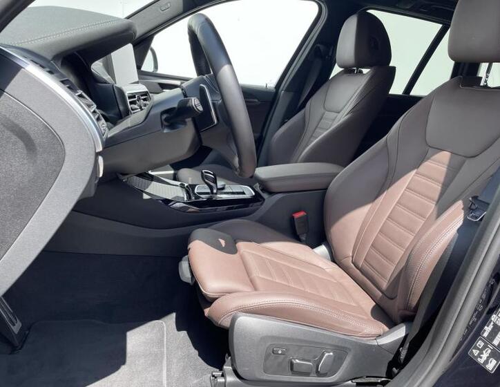 BMW X3 7