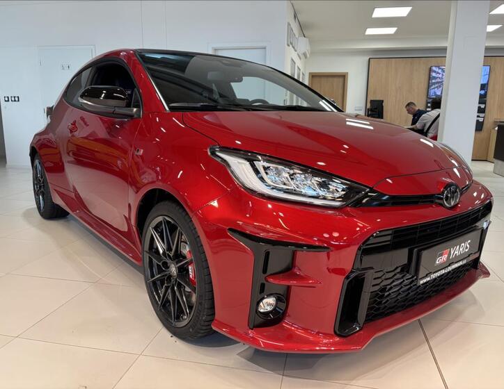 Toyota Yaris 1