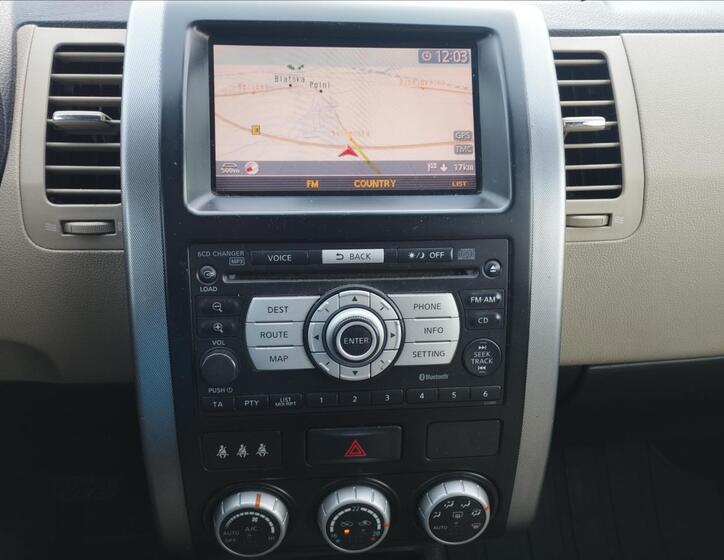 Nissan X-Trail 11