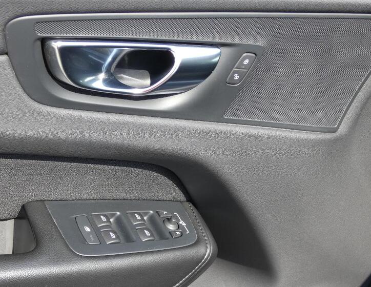 Volvo XC60 9