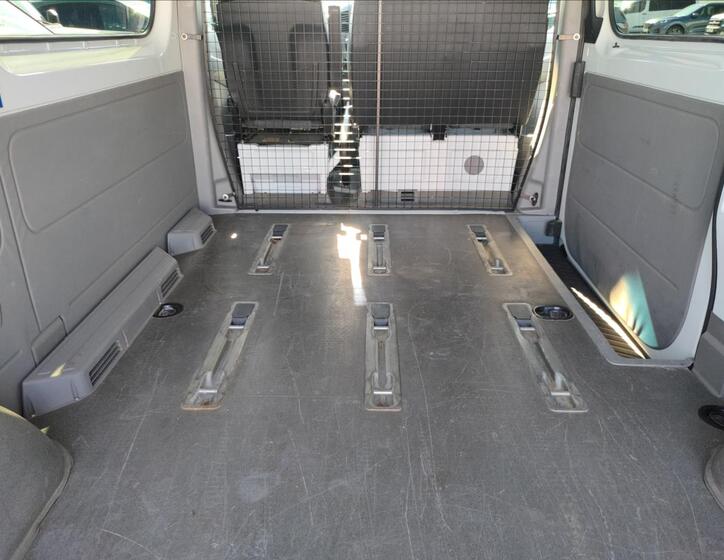Mercedes-Benz Sprinter 13