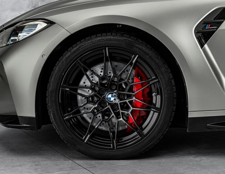 BMW M4 2