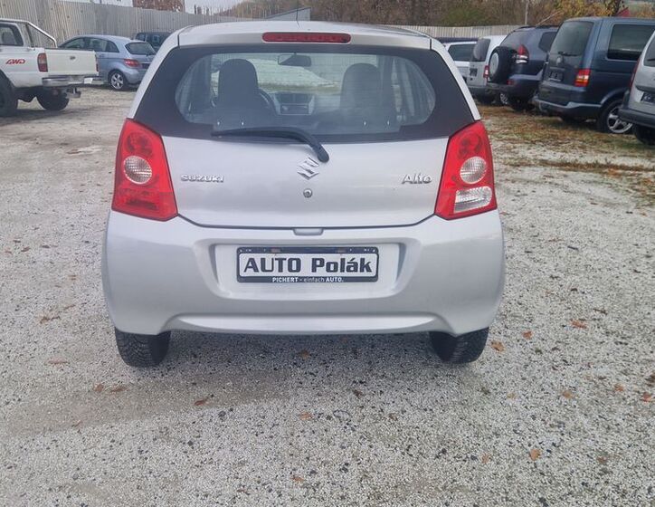 Suzuki Alto 4