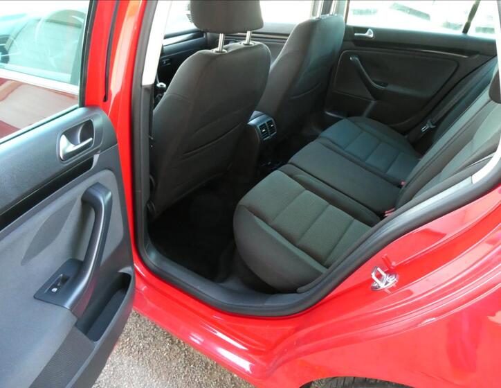 Volkswagen Golf 17