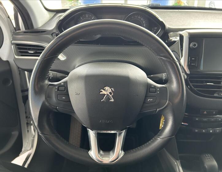 Peugeot 2008 11