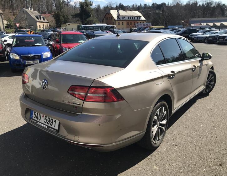 Volkswagen Passat 5