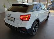 Audi Q2 5