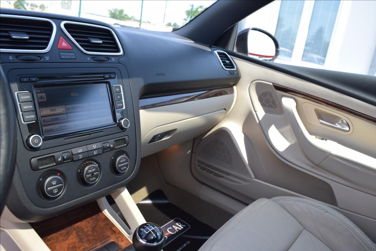 Volkswagen EOS