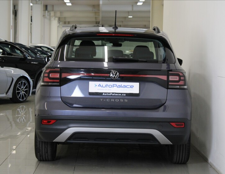 Volkswagen T-Cross 3