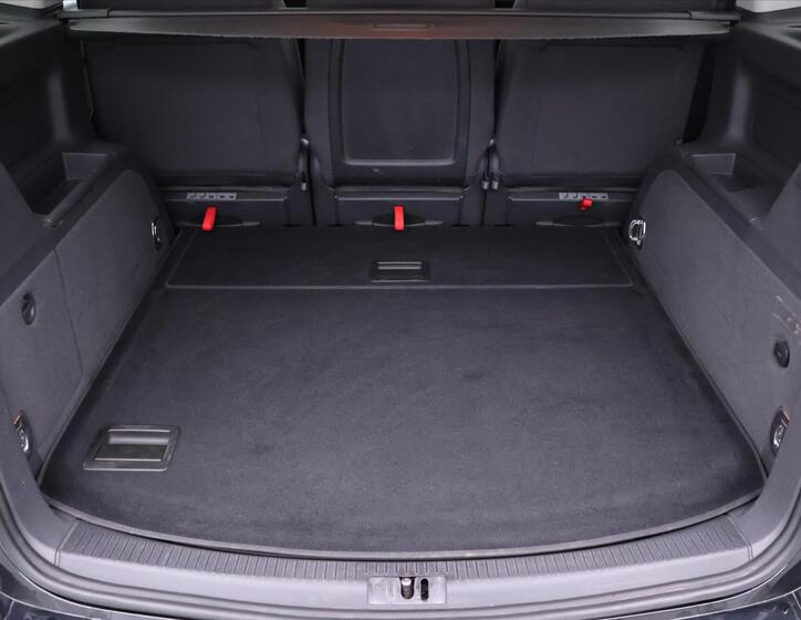 Volkswagen Touran 10