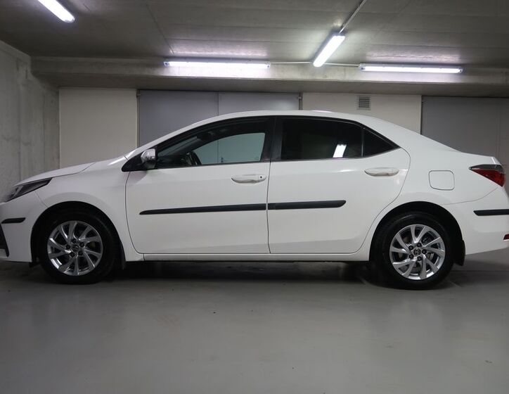 Toyota Corolla 8