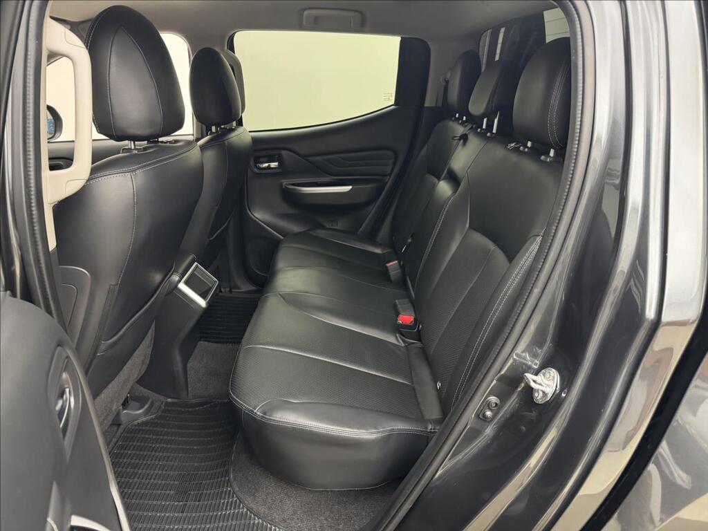 Mitsubishi L200 34