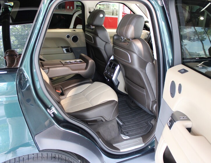 Land Rover Range Rover 26