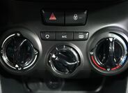 Peugeot 208 21