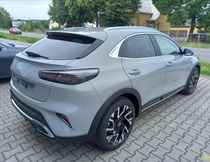 KIA XCeed 4