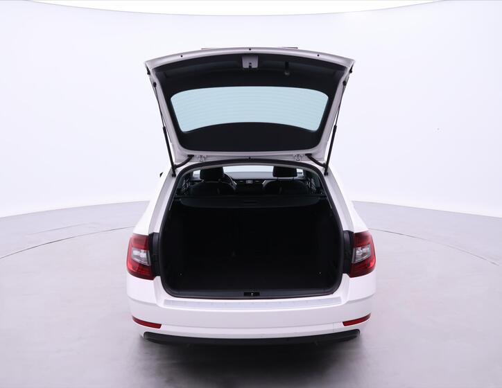 Škoda Octavia 9