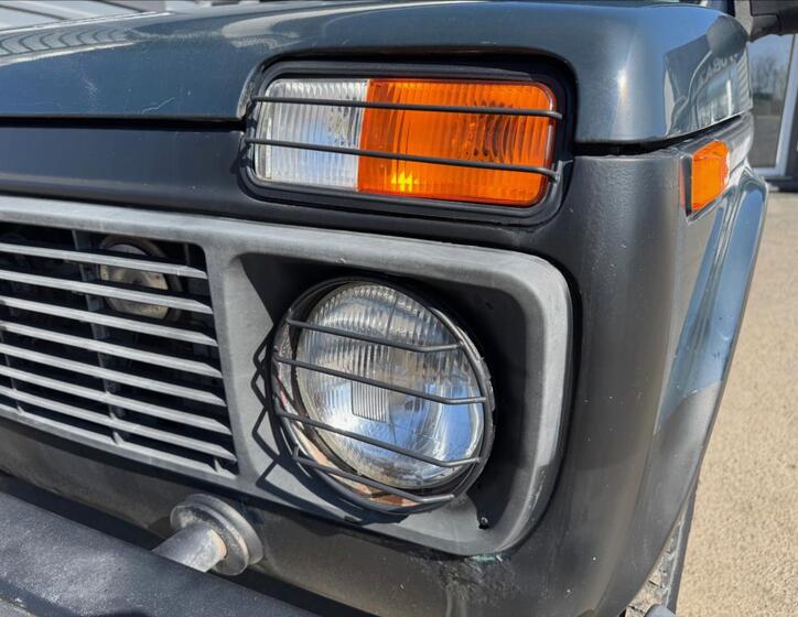 Lada Niva 15