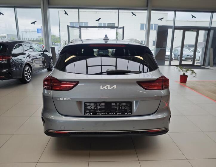KIA Ceed 4
