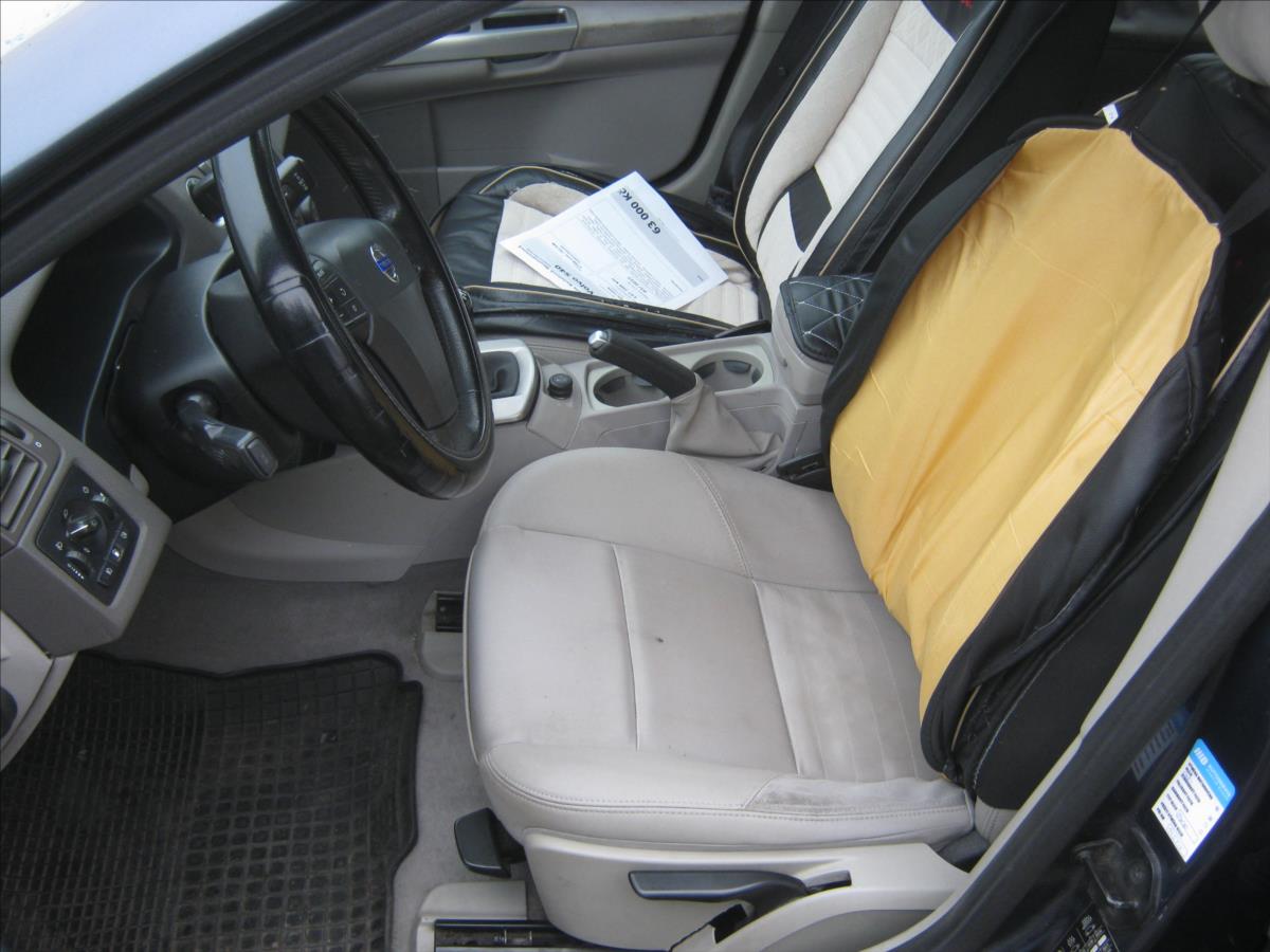 Volvo S40