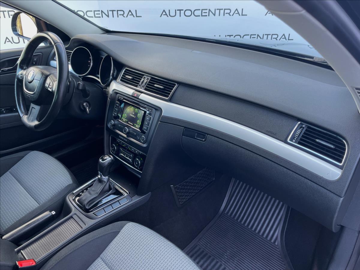 Škoda Superb