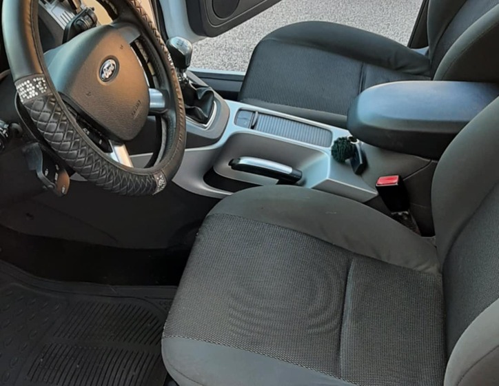 Ford Kuga 9