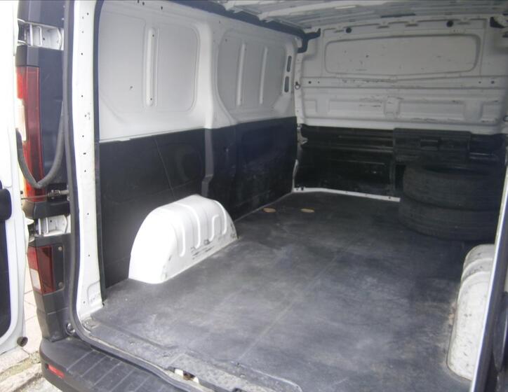 Renault Trafic 6