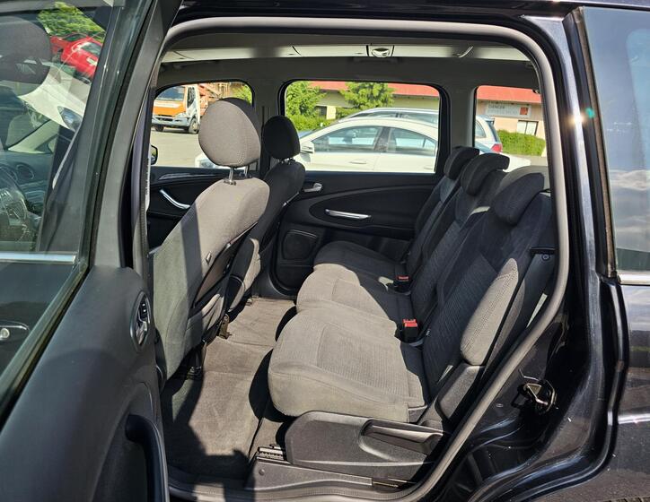 Ford Galaxy 28