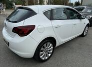 Opel Astra 9