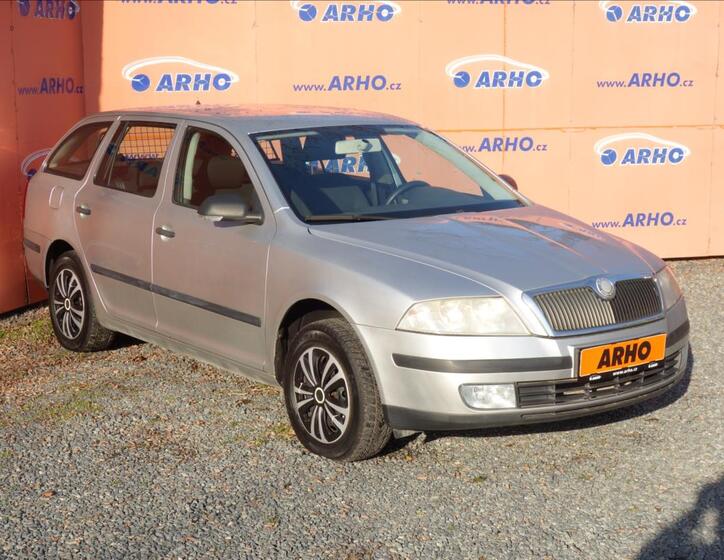 Škoda Octavia 1