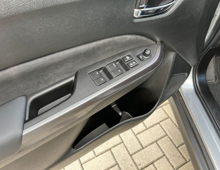Suzuki Vitara 12