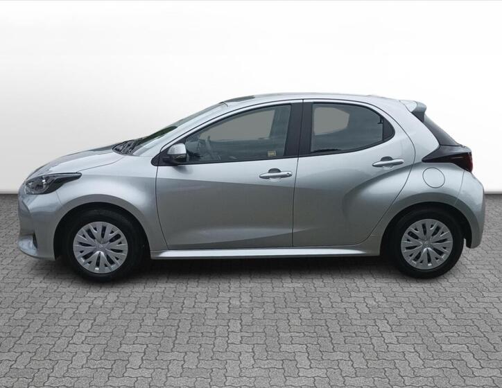Toyota Yaris 4