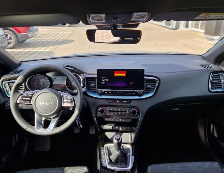 KIA Ceed 10