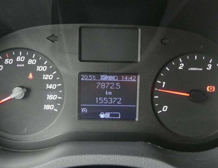 Mercedes-Benz Sprinter 13