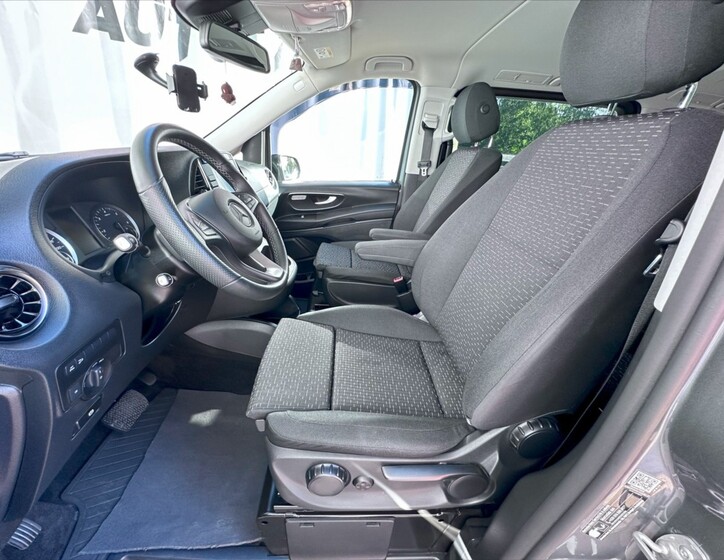 Mercedes-Benz Vito 9