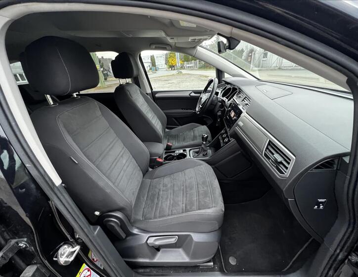 Volkswagen Touran 18