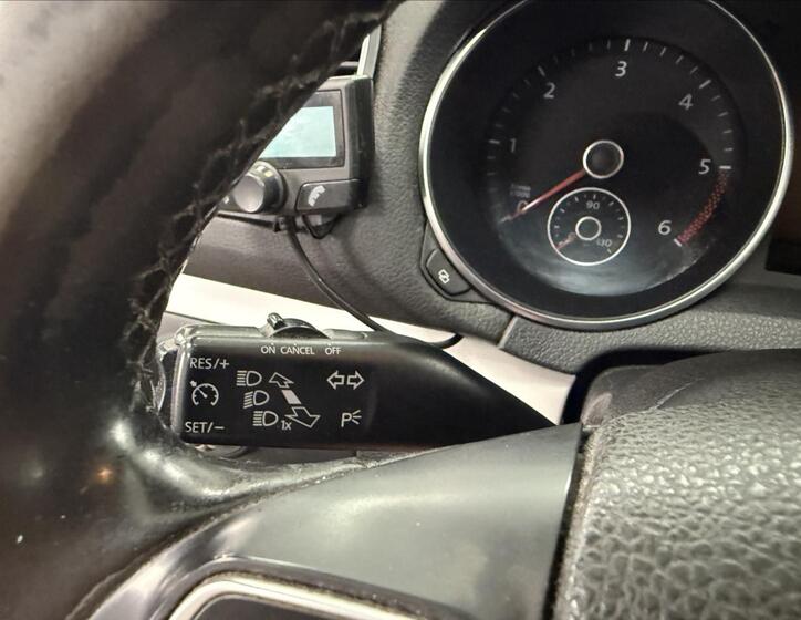 Volkswagen Golf 15