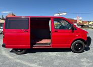 Volkswagen Transporter 9