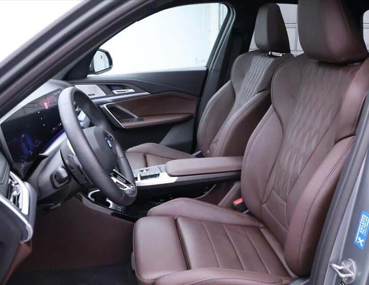 BMW X1 13