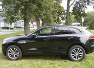 Jaguar F-Pace 8