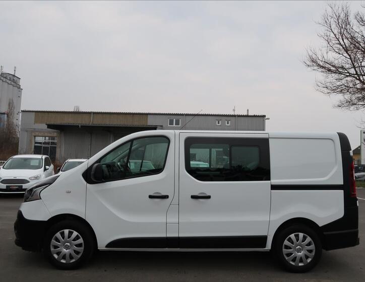 Renault Trafic 6