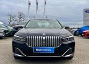 BMW Řada 7 8