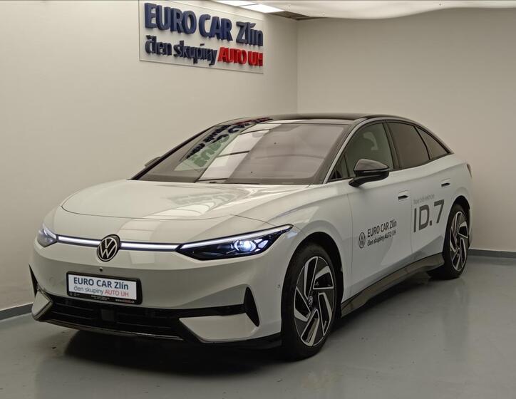 Volkswagen ID.7 1