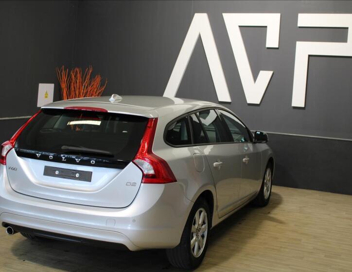 Volvo V60 6