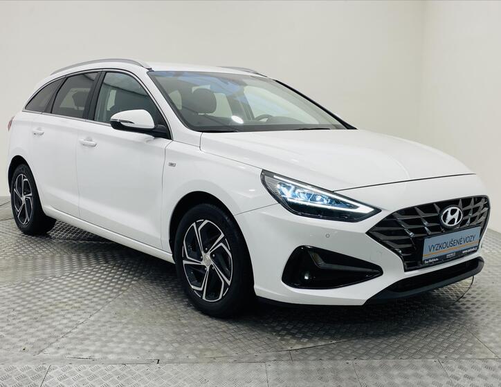 Hyundai i30 24