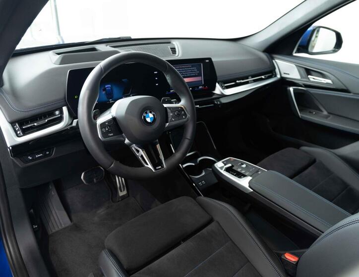 BMW X1 11
