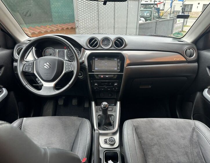 Suzuki Vitara 8